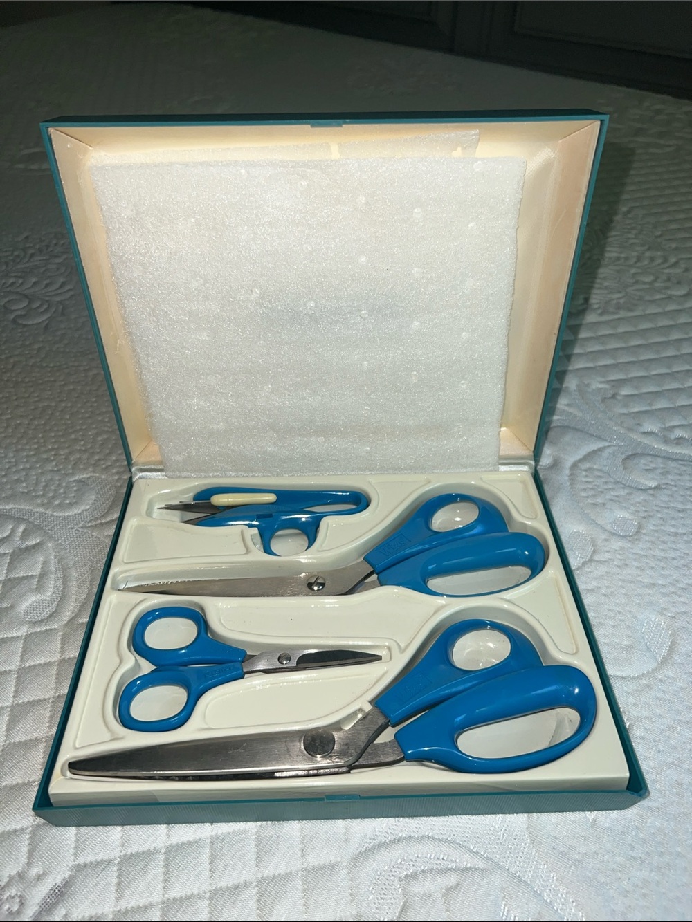 Wiss Wissper-Lite Vintage Blue Scissors Set